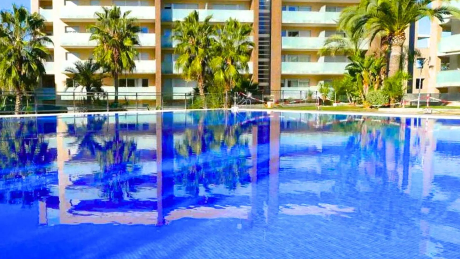 萨洛Lido Planet Costa Dorada公寓